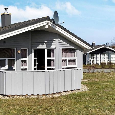 Three-Bedroom Holiday Home In Groemitz 19 Grömitz Exterior foto